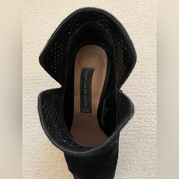 Steve Madden Booties - Picture 7 of 8